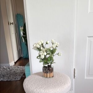 Elegant White Floral Arrangement in Glass Vase